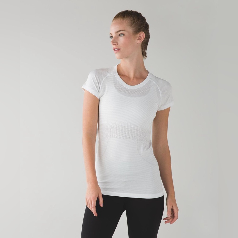Lululemon Swiftly Tech Short Sleeve Crew
Heathered White
